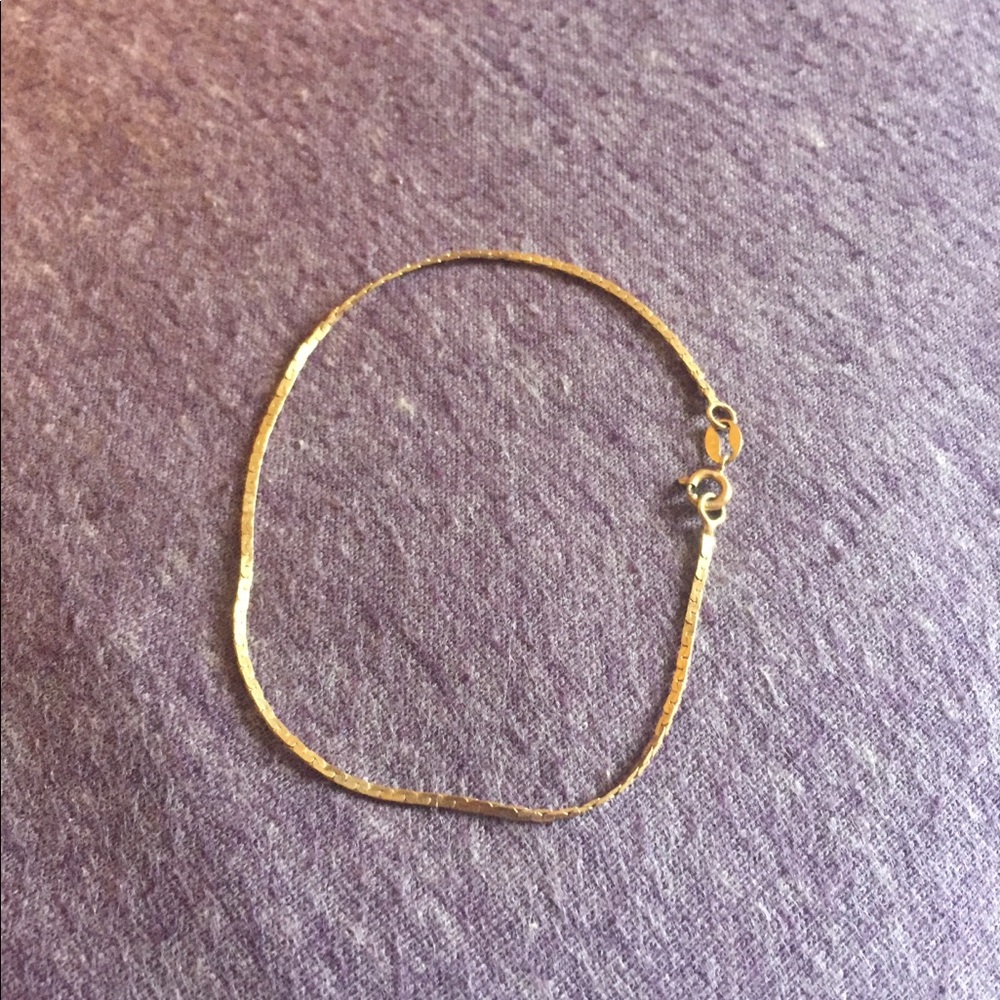 Thin gold bracelet